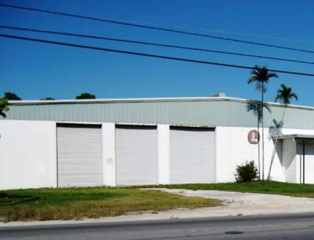 Queens Highway Grand Bahama Freeport BS