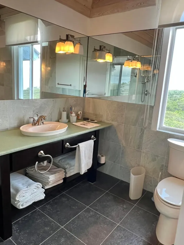 119 Stella Maris House Long Island BS