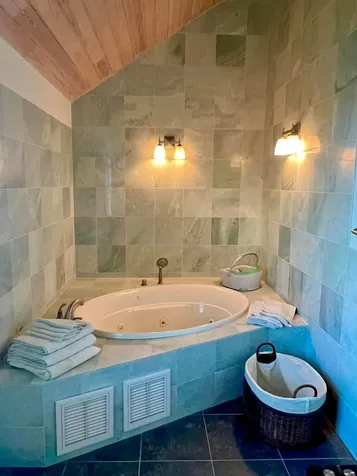 119 Stella Maris House Long Island BS