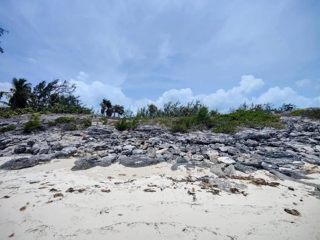 Queen's Highway Lot 3 Exuma BS