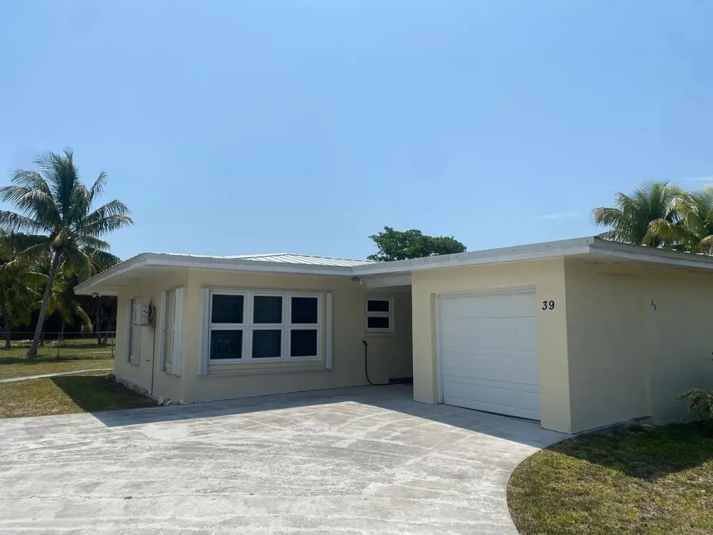 Seaspray Lane 39 Grand Bahama Freeport BS