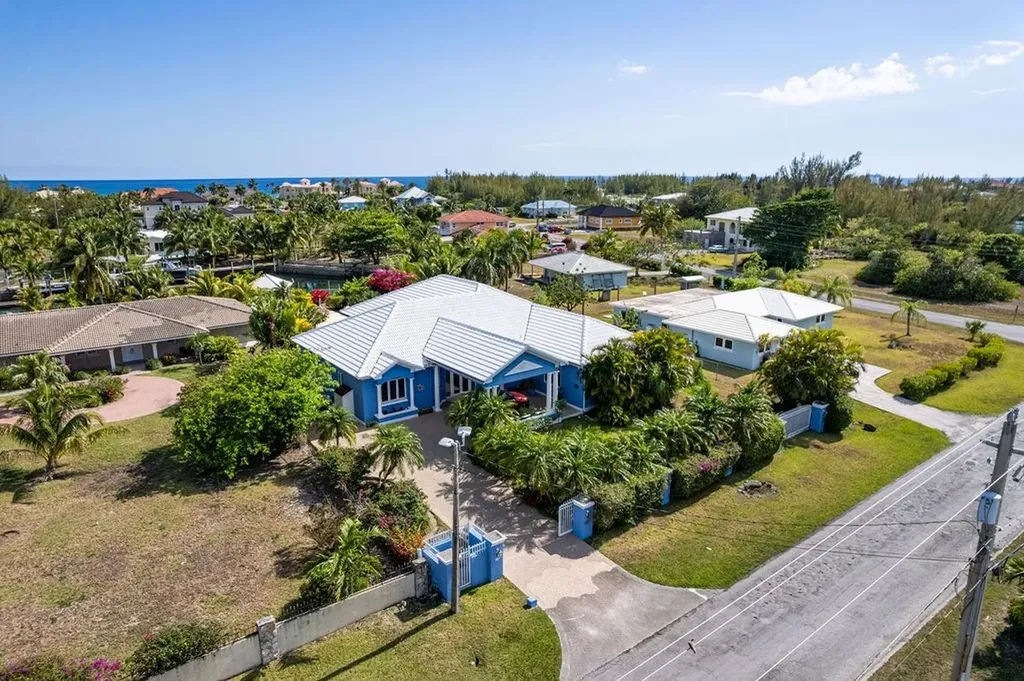 Pinta Avenue Grand Bahama Freeport BS