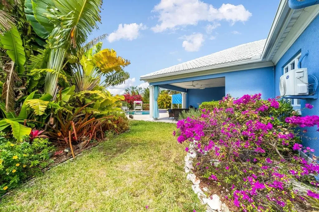 Pinta Avenue Grand Bahama Freeport BS