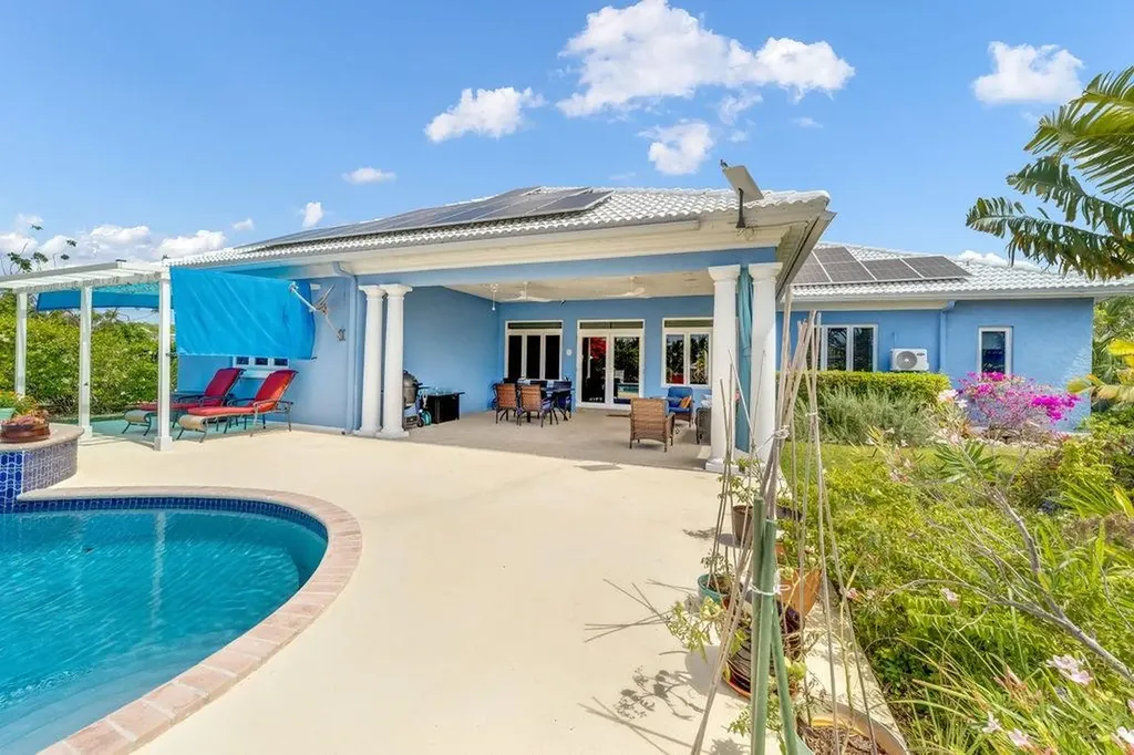 Pinta Avenue Grand Bahama Freeport BS