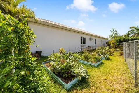 Pinta Avenue Grand Bahama Freeport BS