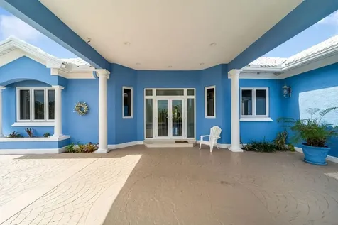 Pinta Avenue Grand Bahama Freeport BS