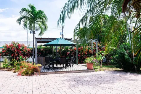 Cherokee Charm Abaco BS