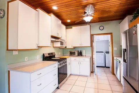 Cherokee Charm Abaco BS