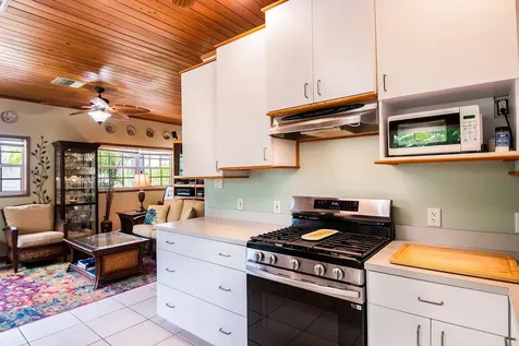 Cherokee Charm Abaco BS