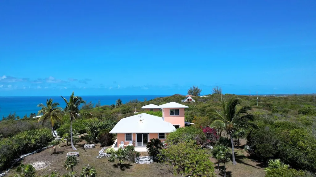 Honey Creeper Road Eleuthera BS
