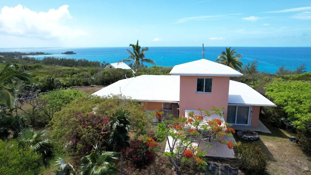 Honey Creeper Road Eleuthera BS