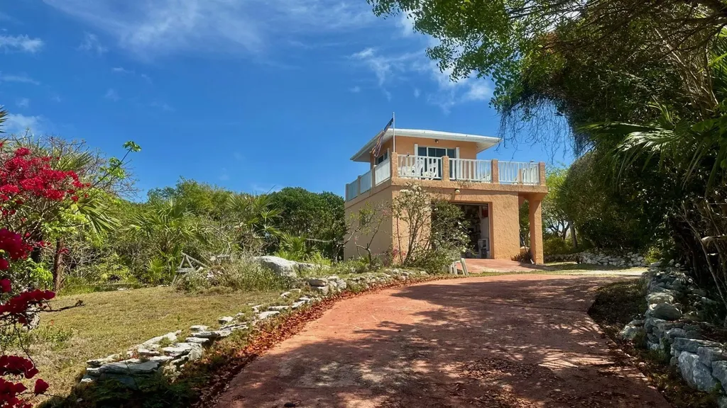 Honey Creeper Road Eleuthera BS