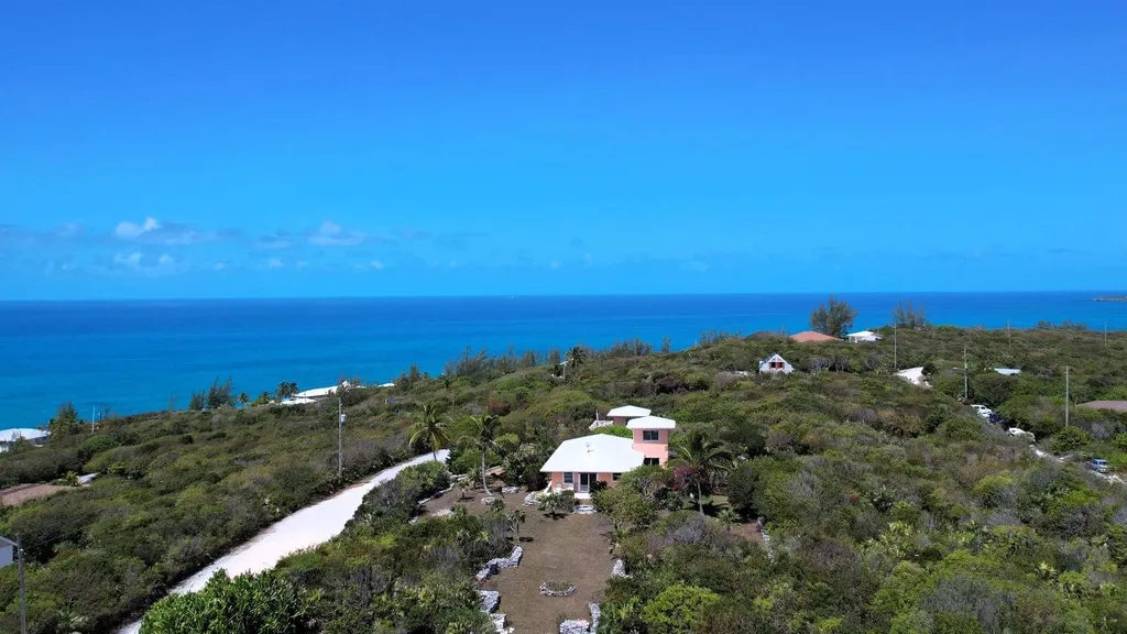Honey Creeper Road Eleuthera BS