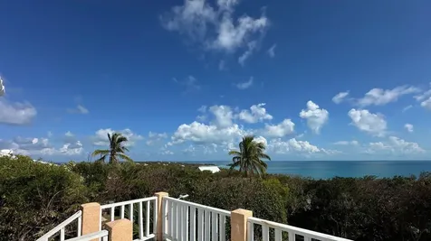 Honey Creeper Road Eleuthera BS