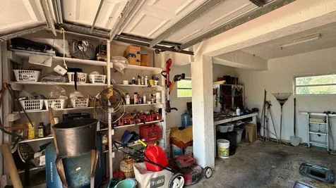 Honey Creeper Road Eleuthera BS