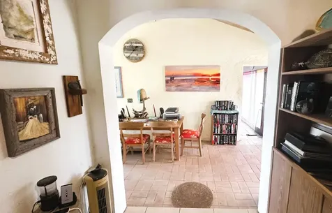 Honey Creeper Road Eleuthera BS