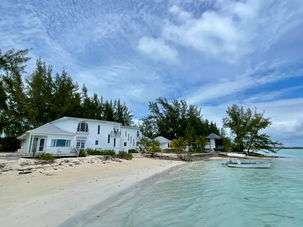 Current Club Eleuthera BS
