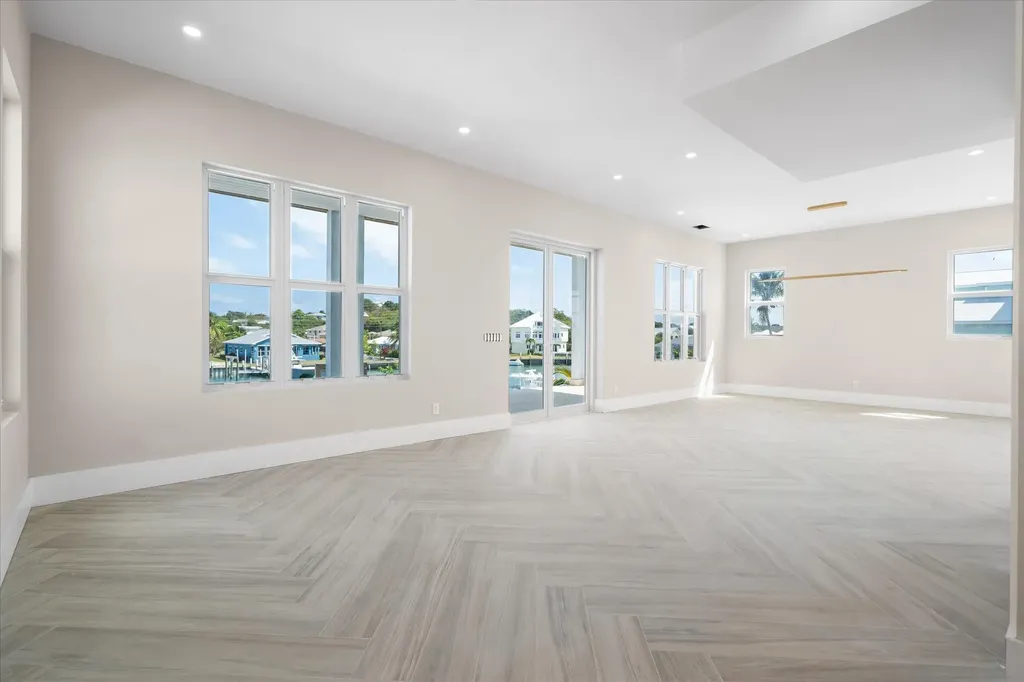 Harbour Daze Abaco BS