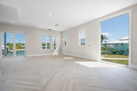 Harbour Daze Abaco BS