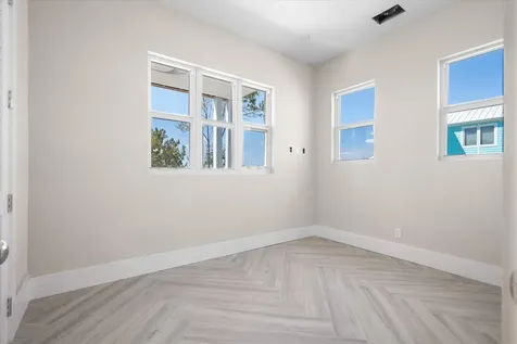 Harbour Daze Abaco BS