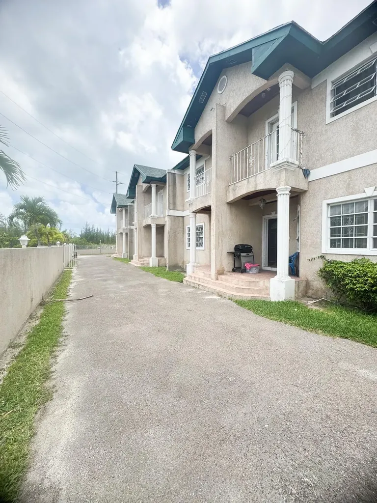 Tropical Gardens New Providence Paradise Island BS