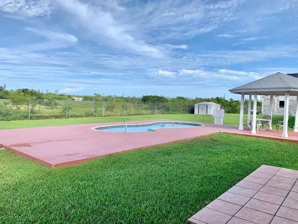 Indiana Gardens Condomini Grand Bahama Freeport BS