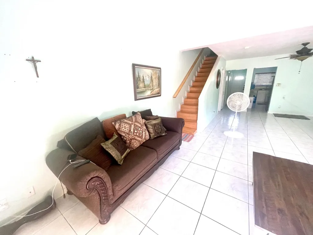 Indiana Gardens Condomini Grand Bahama Freeport BS