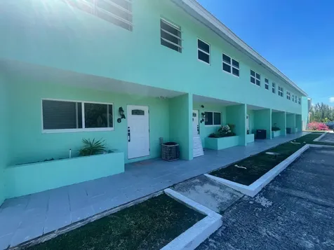 Indiana Gardens Condomini Grand Bahama Freeport BS