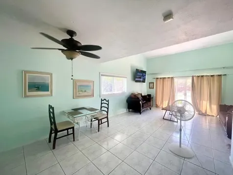 Indiana Gardens Condomini Grand Bahama Freeport BS