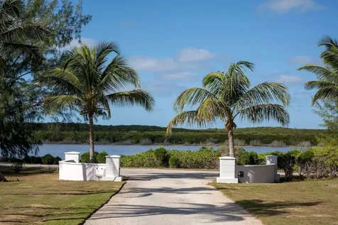 Plage Rose Estate Eleuthera BS