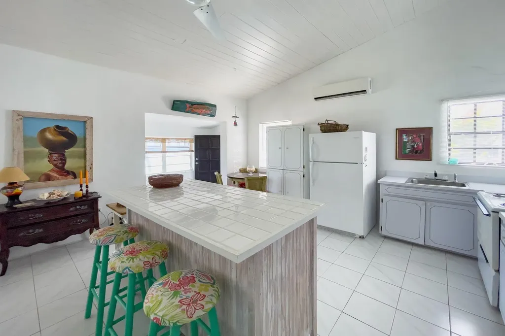 Treasure Hills Eleuthera BS