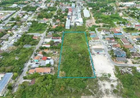 South Side Carmichael Roa New Providence Paradise Island BS