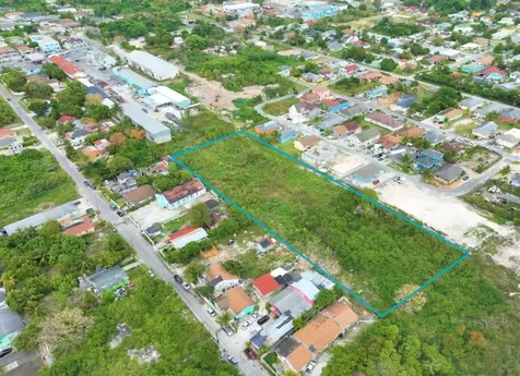 South Side Carmichael Roa New Providence Paradise Island BS