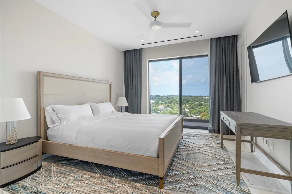 Aqualina New Providence Paradise Island BS