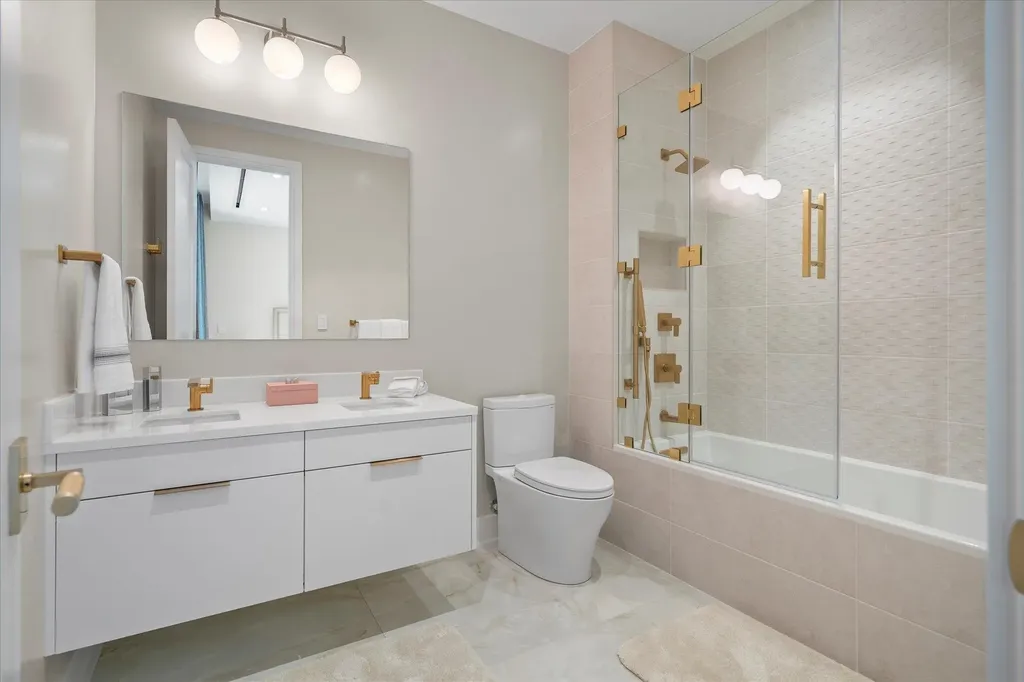 Aqualina New Providence Paradise Island BS