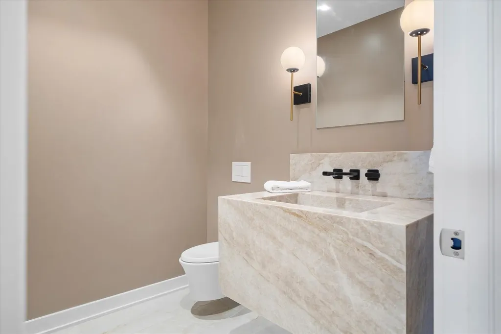 Aqualina New Providence Paradise Island BS