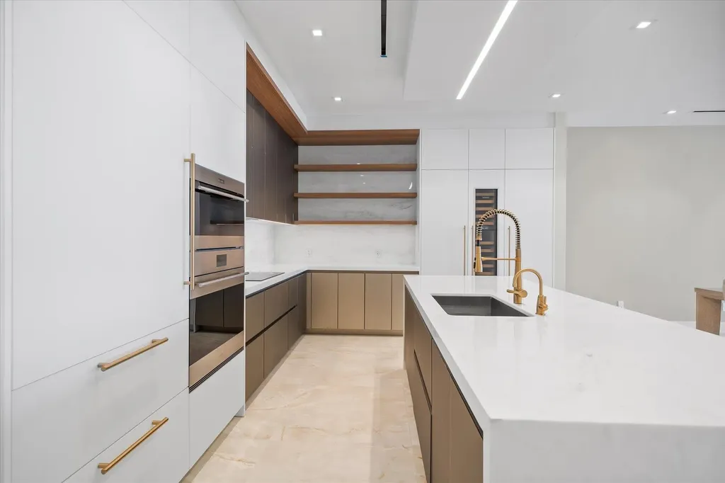 Aqualina New Providence Paradise Island BS