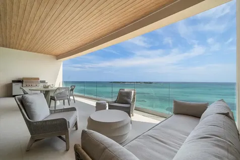 Aqualina New Providence Paradise Island BS