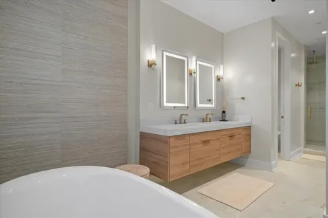 Aqualina New Providence Paradise Island BS