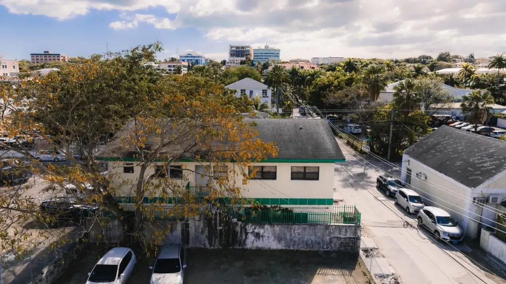 Dowdeswell Street 72 New Providence Paradise Island BS