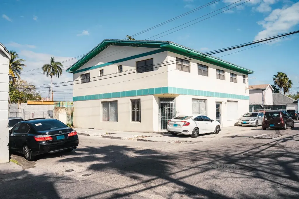 Dowdeswell Street 72 New Providence Paradise Island BS