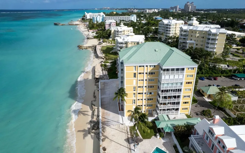 Penthouse 8b Conchrest New Providence Paradise Island BS