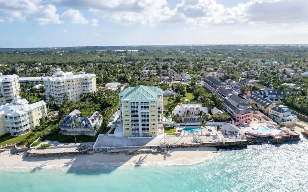 Penthouse 8b Conchrest New Providence Paradise Island BS