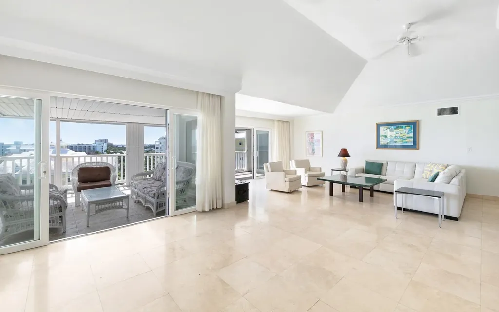 Penthouse 8b Conchrest New Providence Paradise Island BS