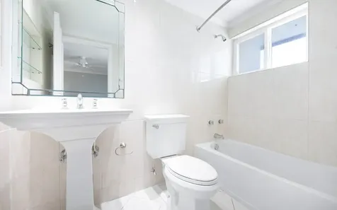 Penthouse 8b Conchrest New Providence Paradise Island BS