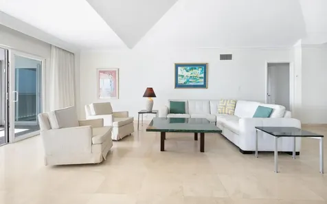 Penthouse 8b Conchrest New Providence Paradise Island BS