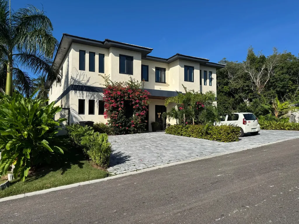 Balmoral, Sanford Drive New Providence Paradise Island BS