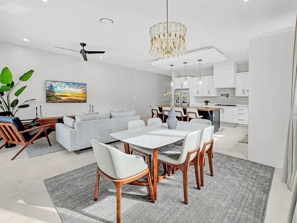 Balmoral, Sanford Drive New Providence Paradise Island BS