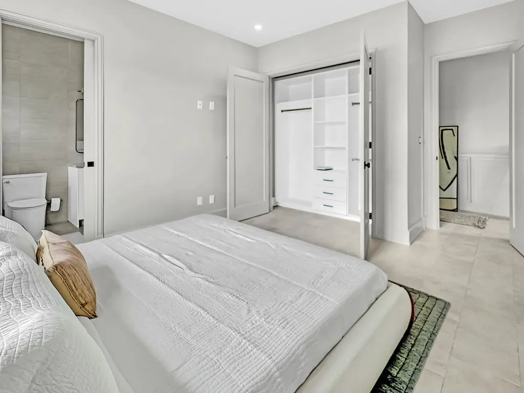 Balmoral, Sanford Drive New Providence Paradise Island BS