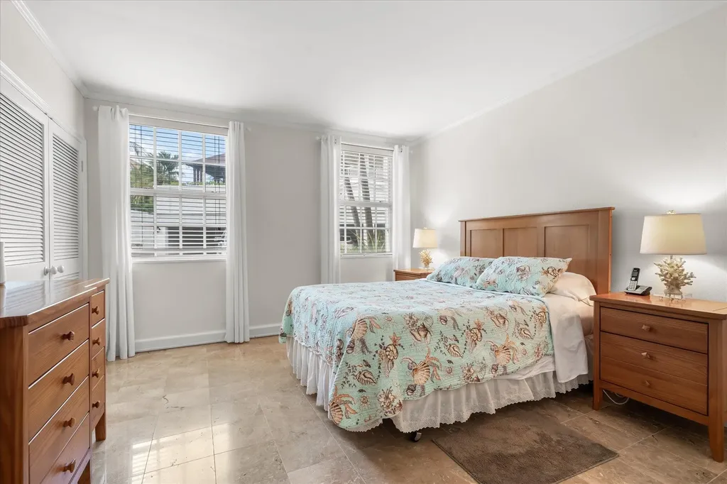 Noble House New Providence Paradise Island BS